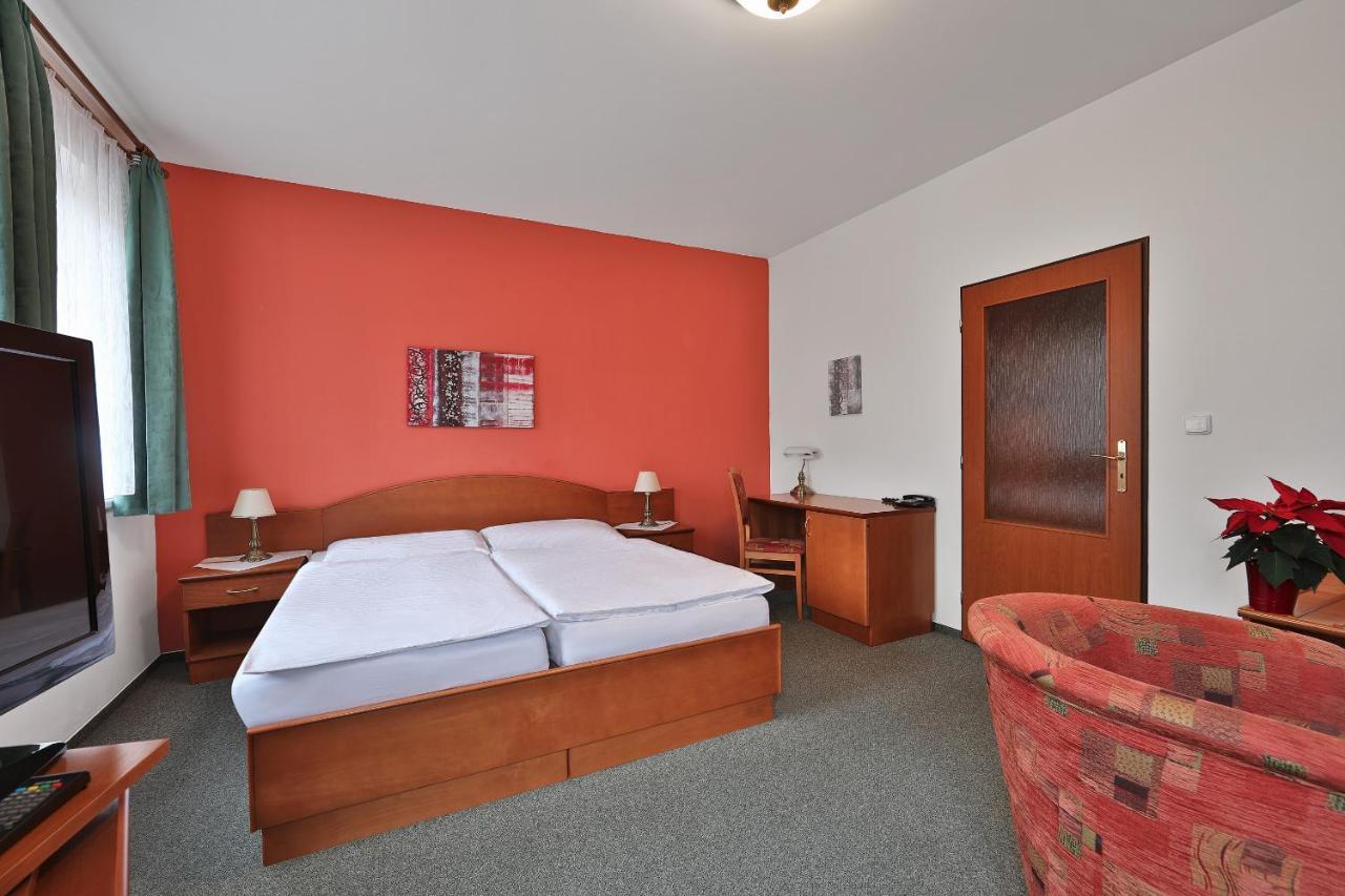 Attic Hotel Prag Eksteriør billede