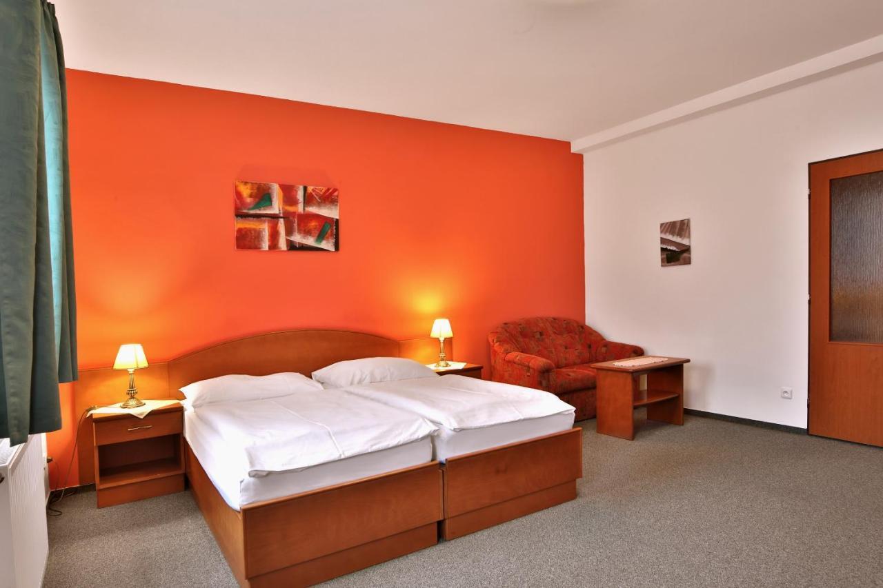 Attic Hotel Prag Eksteriør billede